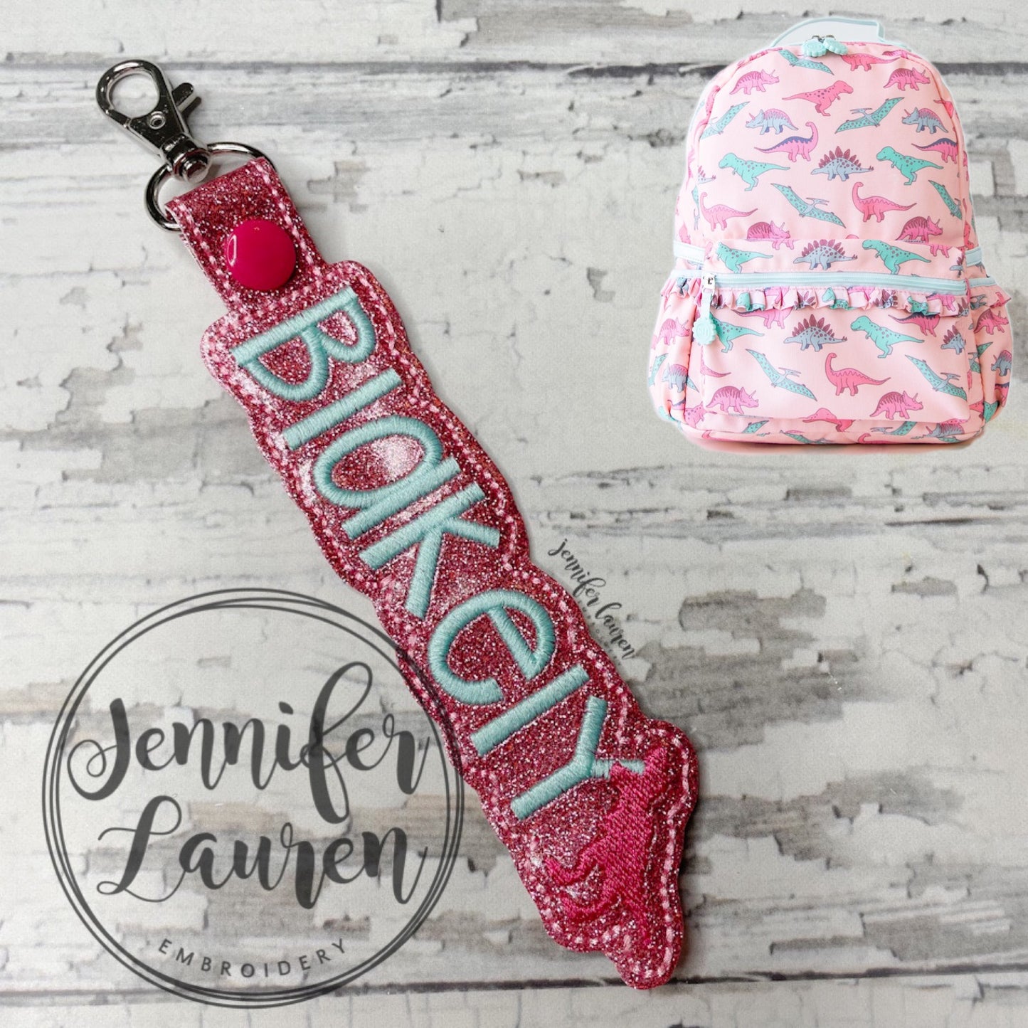 Outlined name tag + mini design - custom